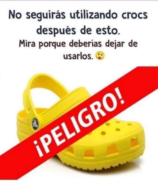 Zapatos Crocs de color amarillo