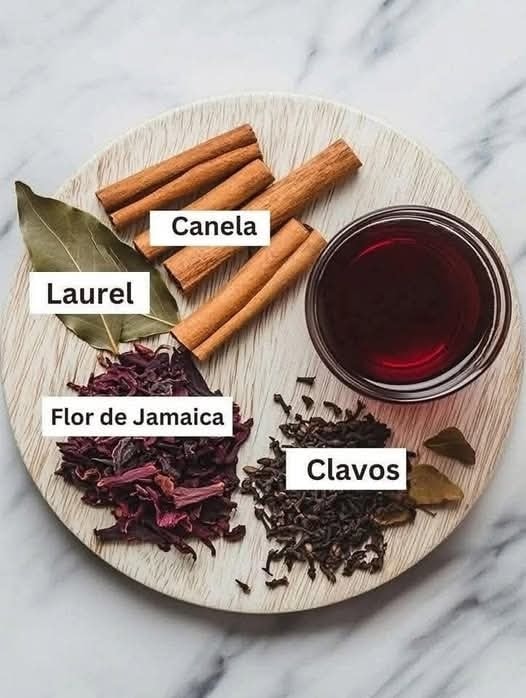 Ingredientes del té de Jamaica, canela y laurel